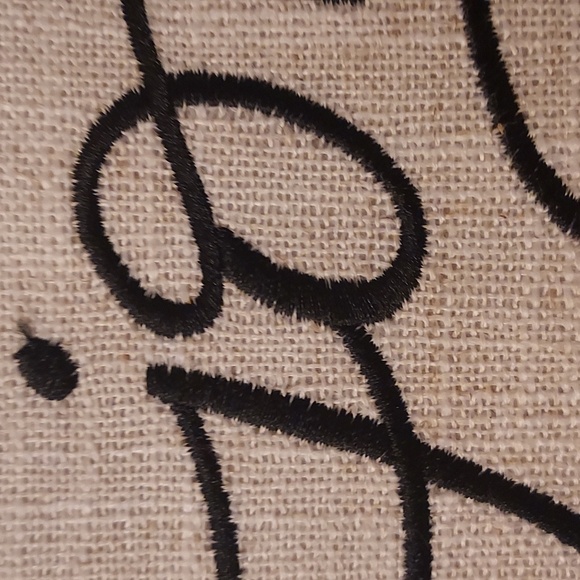 Nwt Joy to the World pillows fiberfill 100% Polyester - Picture 4 of 4